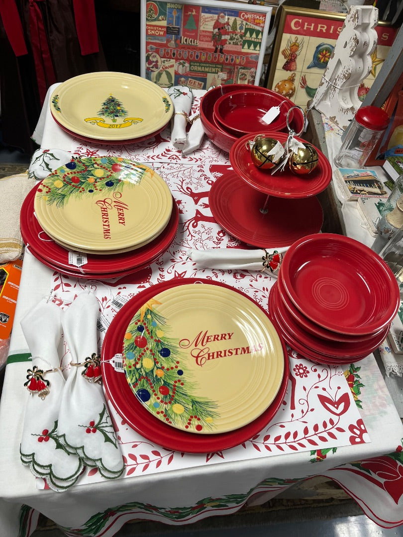 Fiesta 2017 Round CMAS Serve Dish Collector Plate