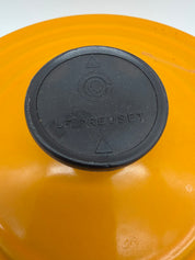7.4” Le Creuset mini Dutch oven “B” Yellow 2qt