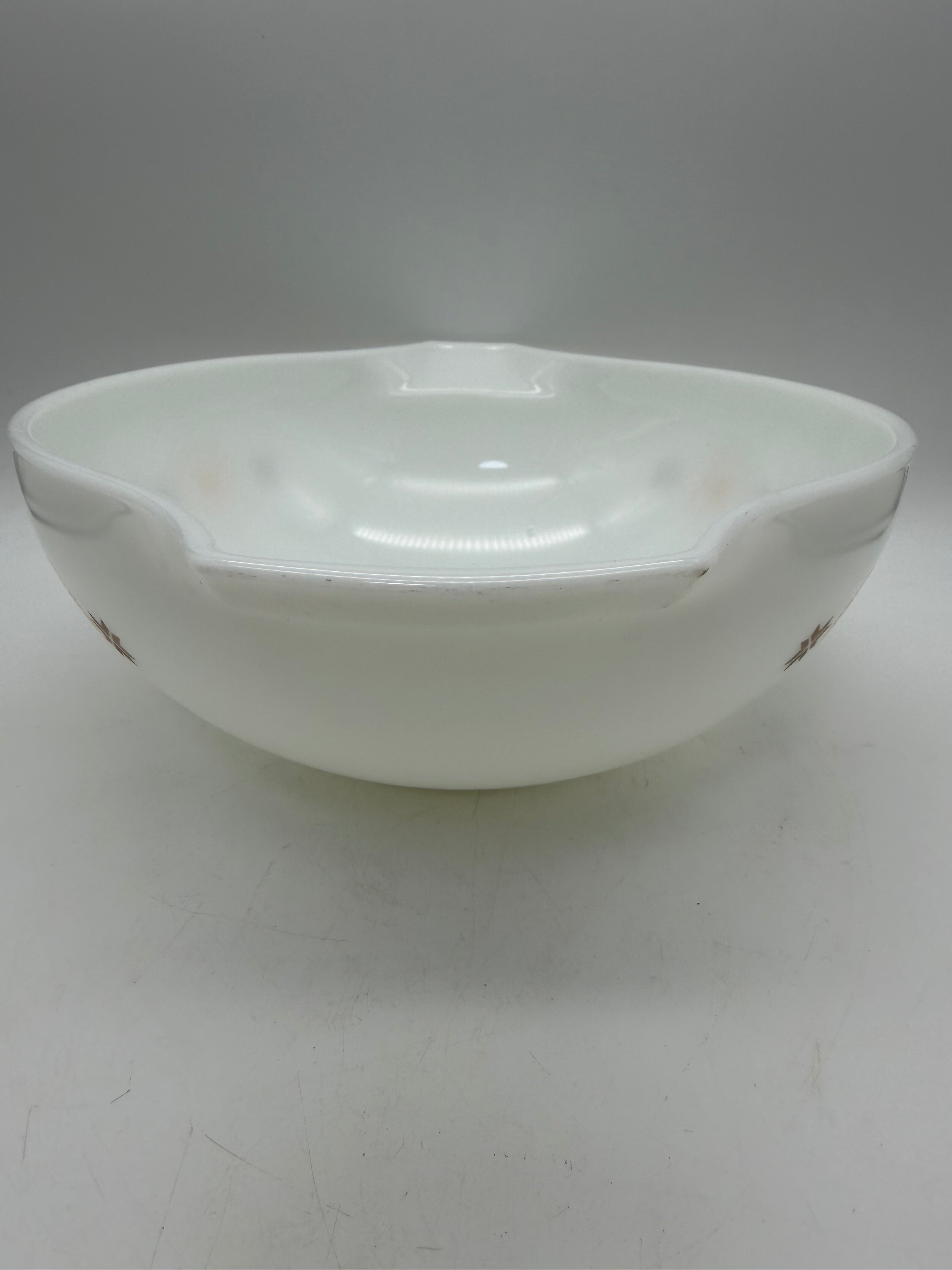 10” Vintage Pyrex #444 Town & Country 4 Qt Cinderella Mixing Bowl