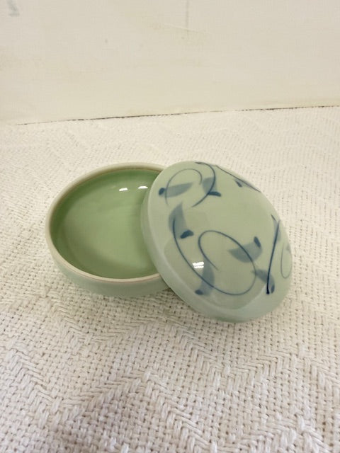 Porcelain Trinket Box
