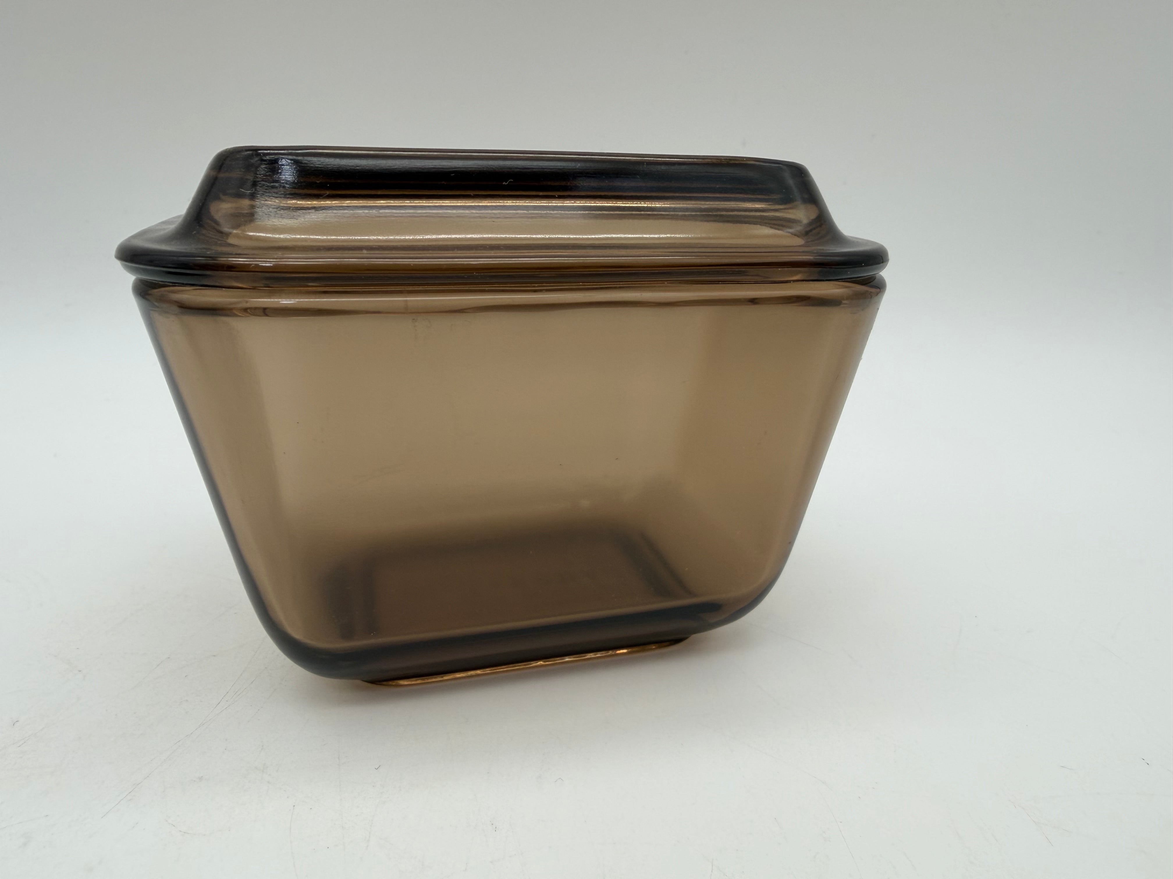 4” Pyrex amber brown 501 B covered dish