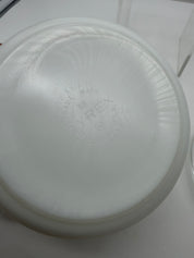 6.5” Vintage Pyrex 472 Early American 1.5 Pint Cinderella Casserole w Glass Lid USA