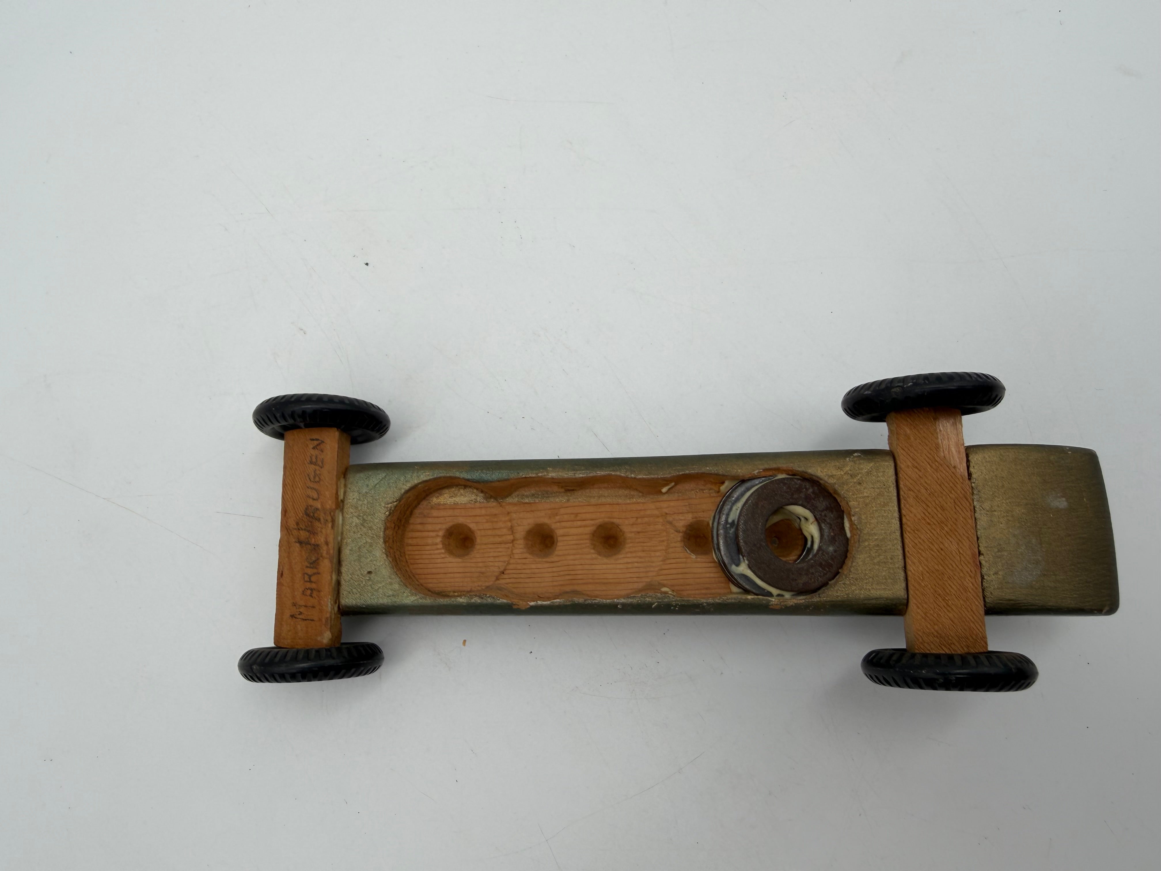 7.5” pinewood derby race car green
