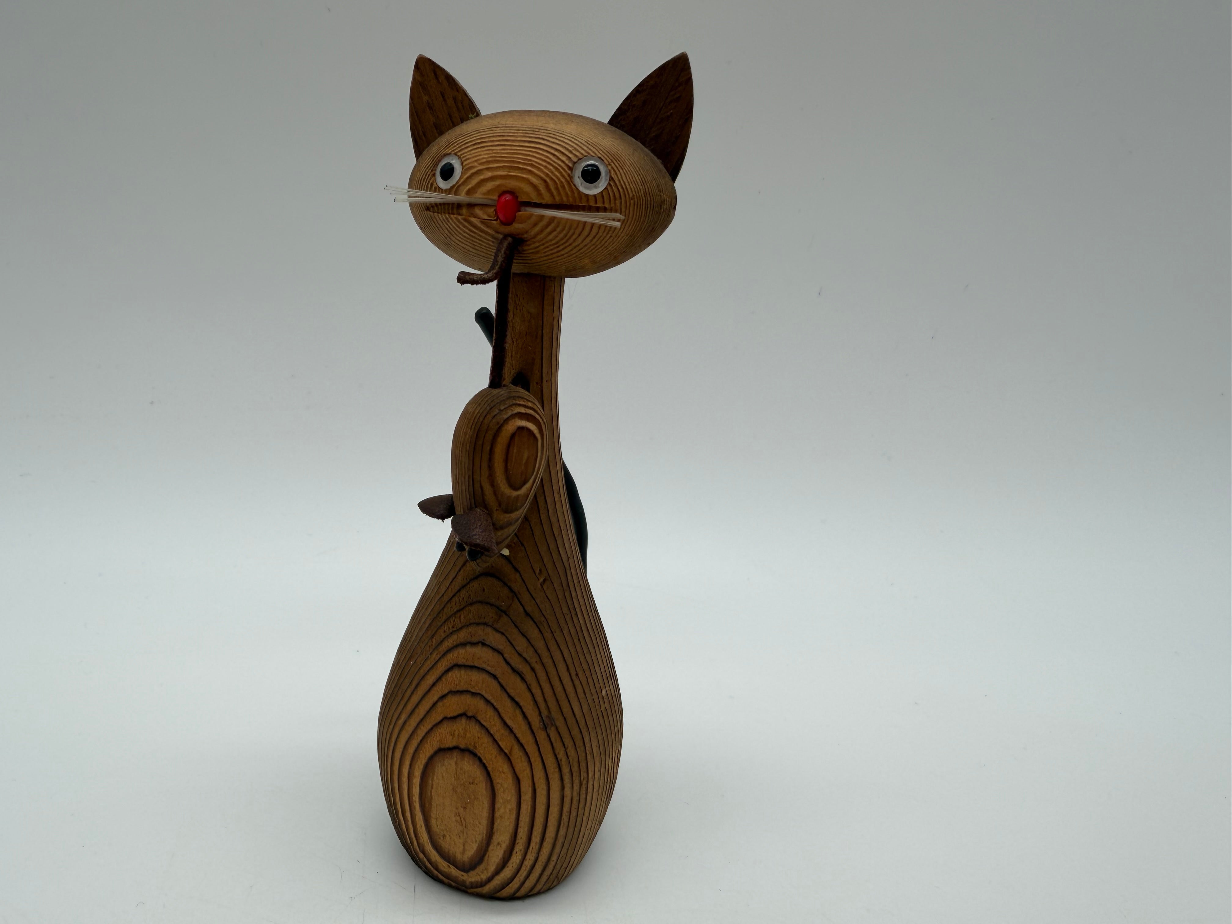 5”  MCM Cryptomeria Japonica Wood Figures CAT and MOUSE Otagiri Japan