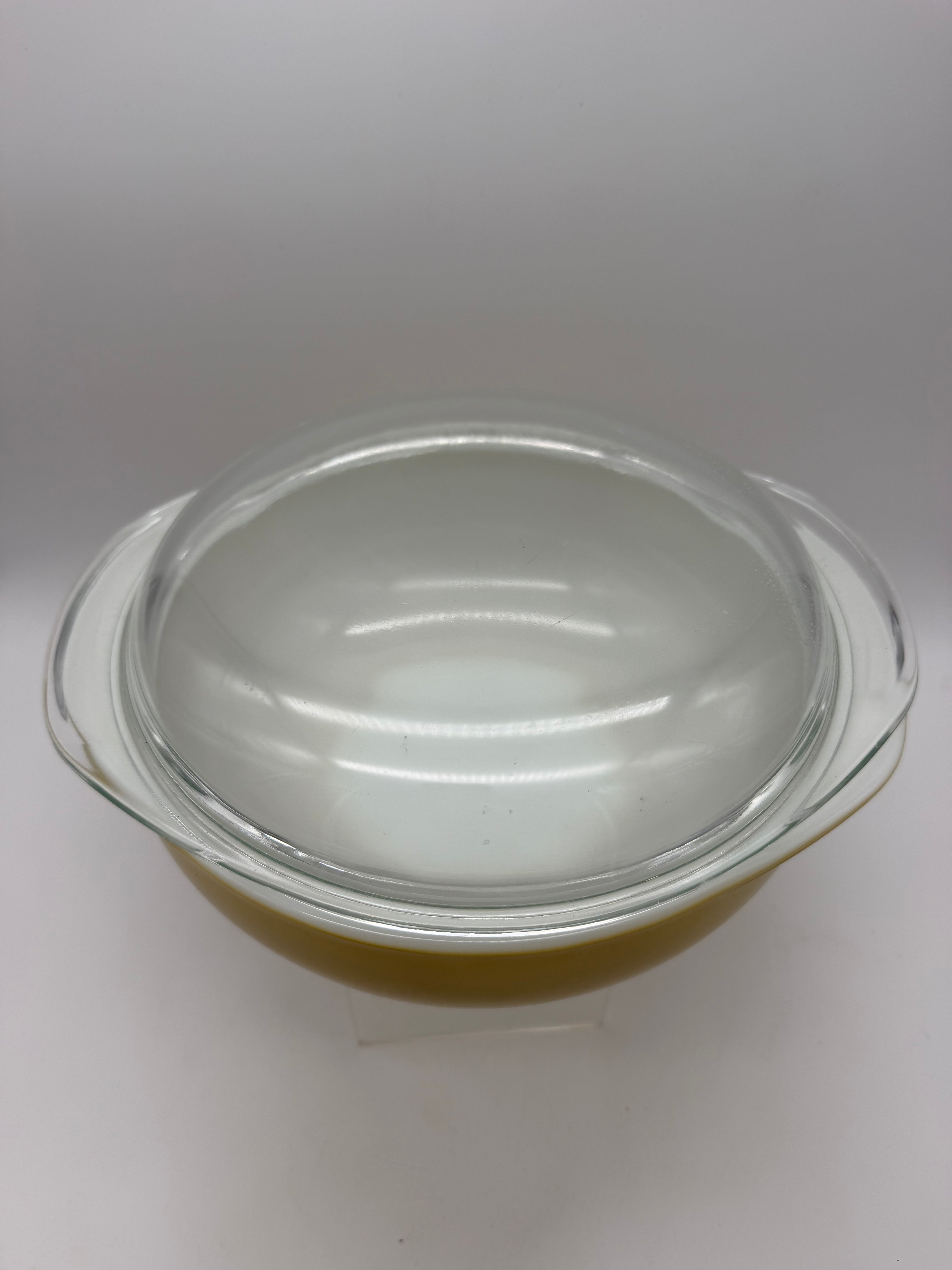 9” Pyrex 024 Golden Yellow Casserole- 2 Quart w/lid Bowl Dish