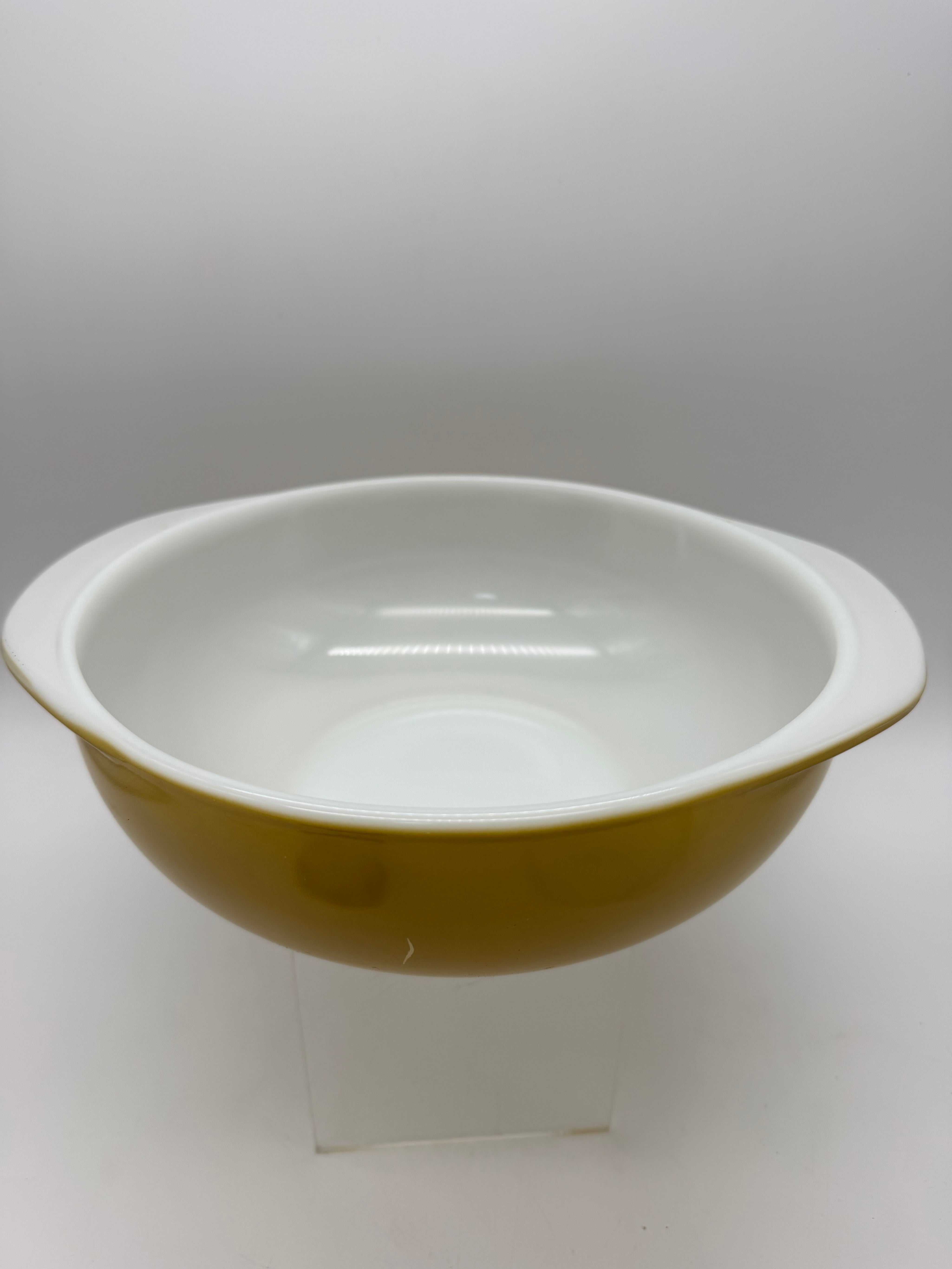 9” Pyrex 024 Golden Yellow Casserole- 2 Quart w/lid Bowl Dish