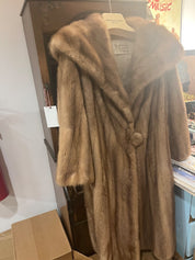PKG M. Field's (Z & G Chicago) Gold Mink LG (As Is)