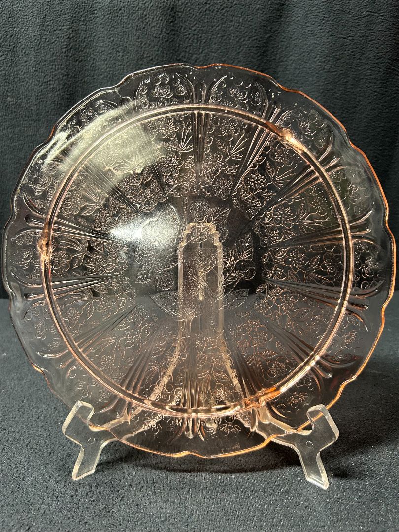 Pink Scalloped 3-Footed Raised Plate