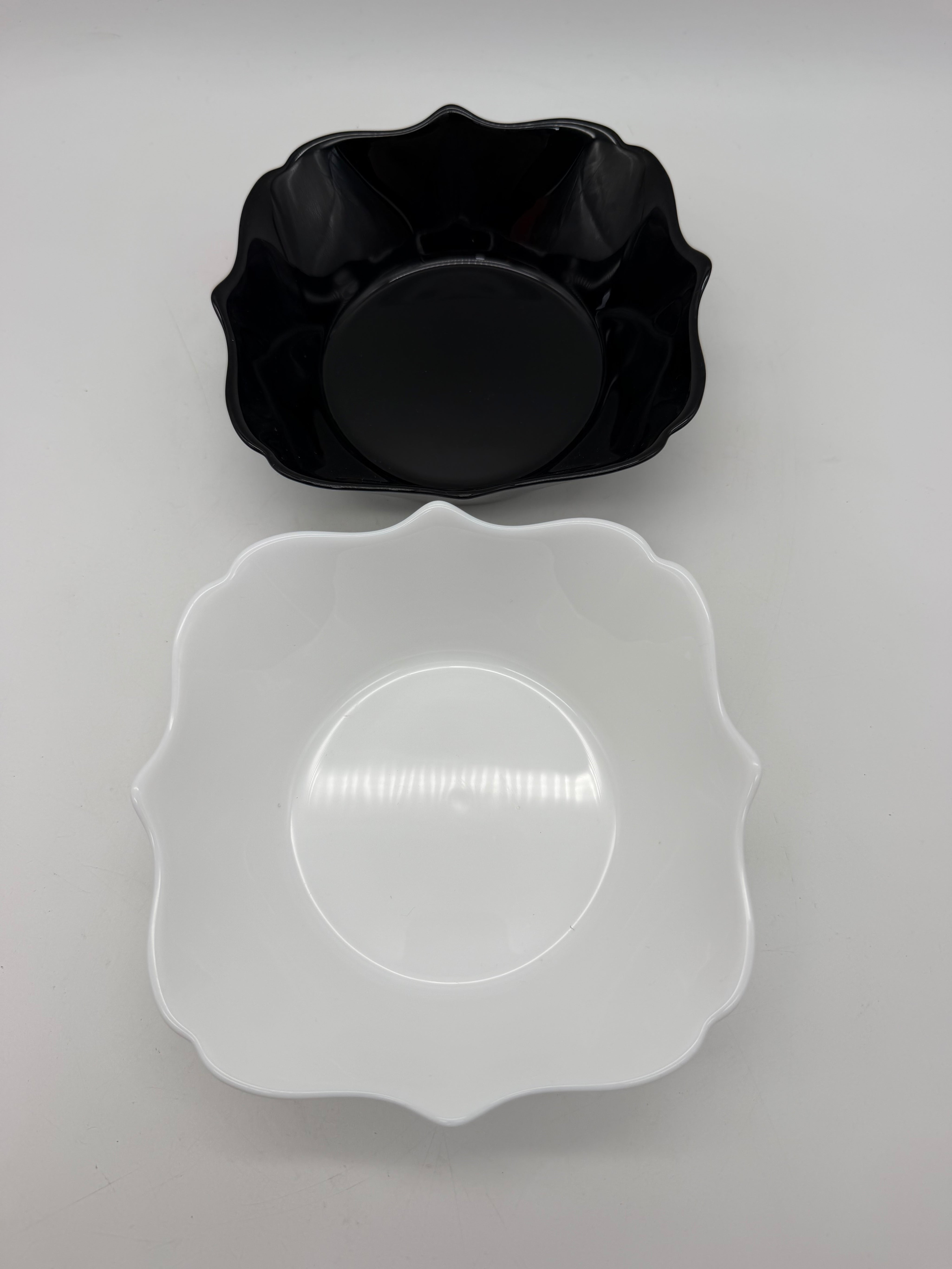6” Luminarc France White Black bowl set of 2