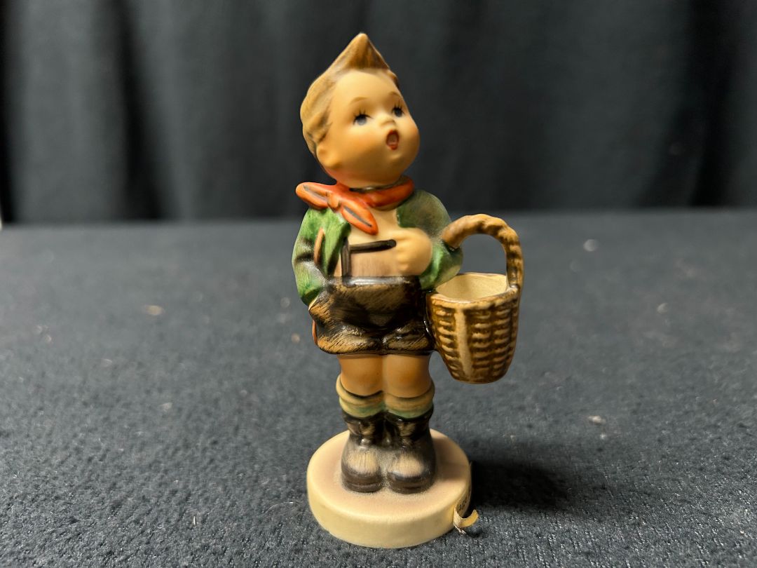 Village Boy-Hummel