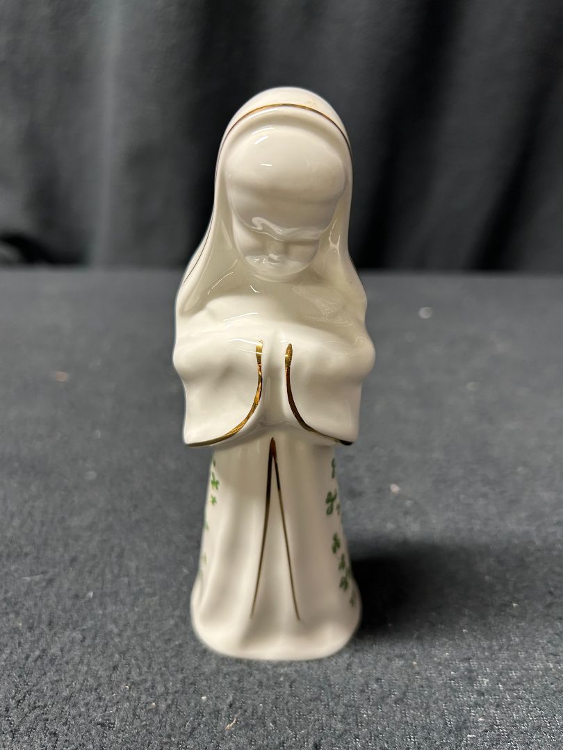 Royal Tara Shamrock Praying Nun