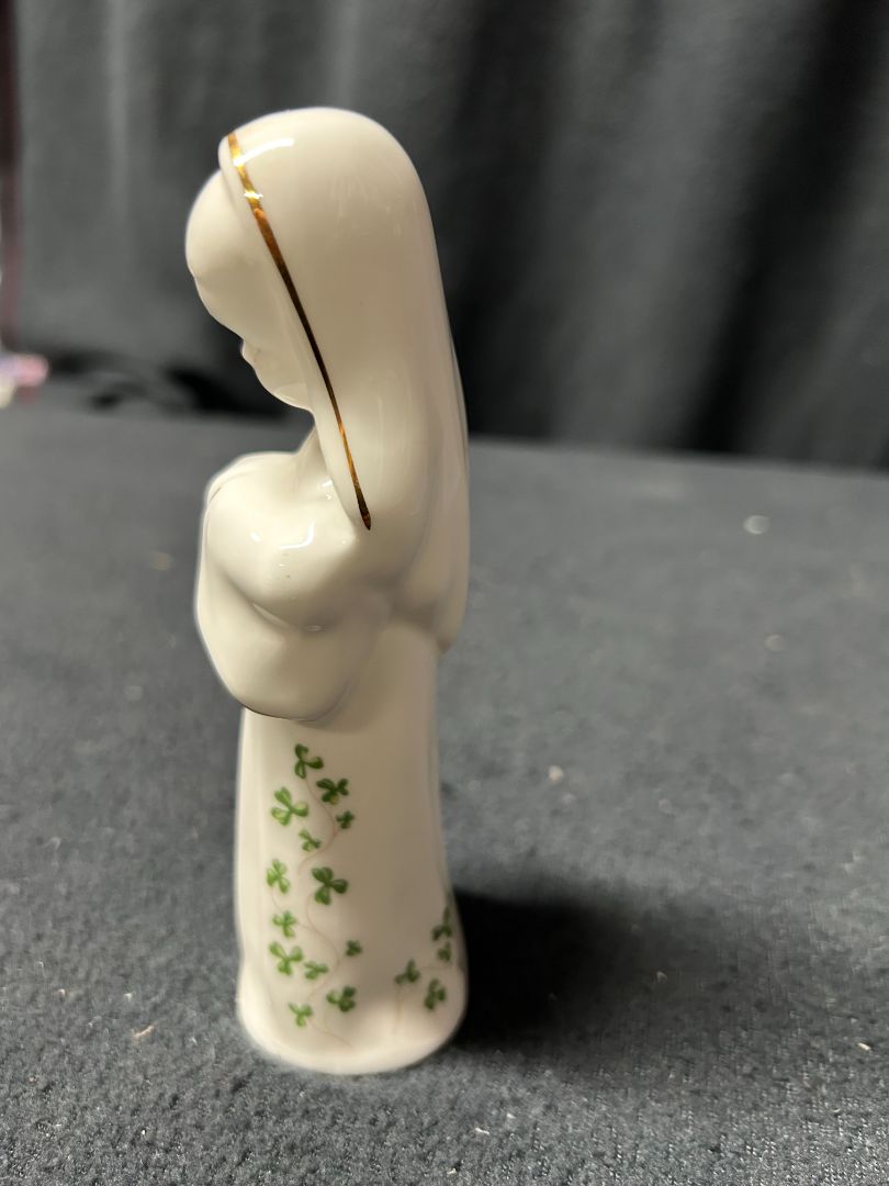 Royal Tara Shamrock Praying Nun