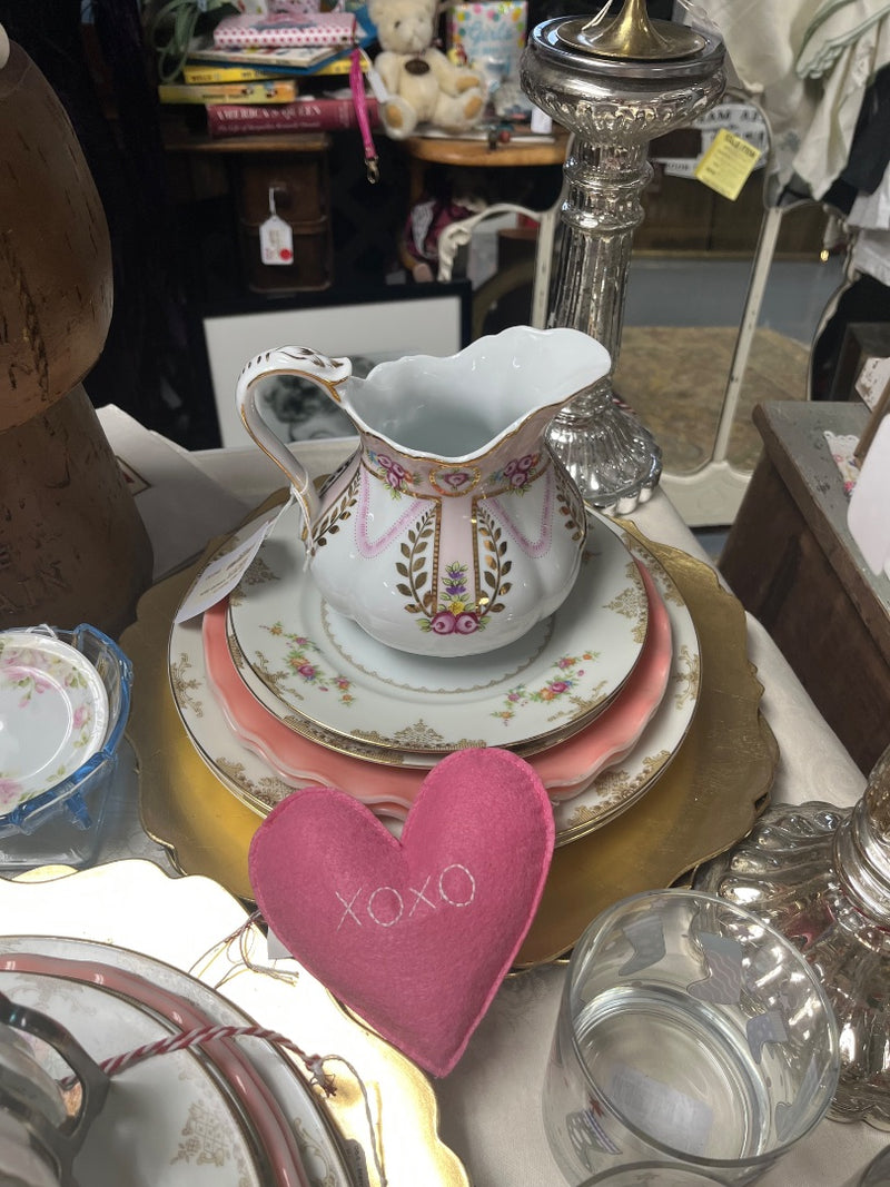 Pink Valentine's Hearts + Note Spot-New by The Merry Memory Company