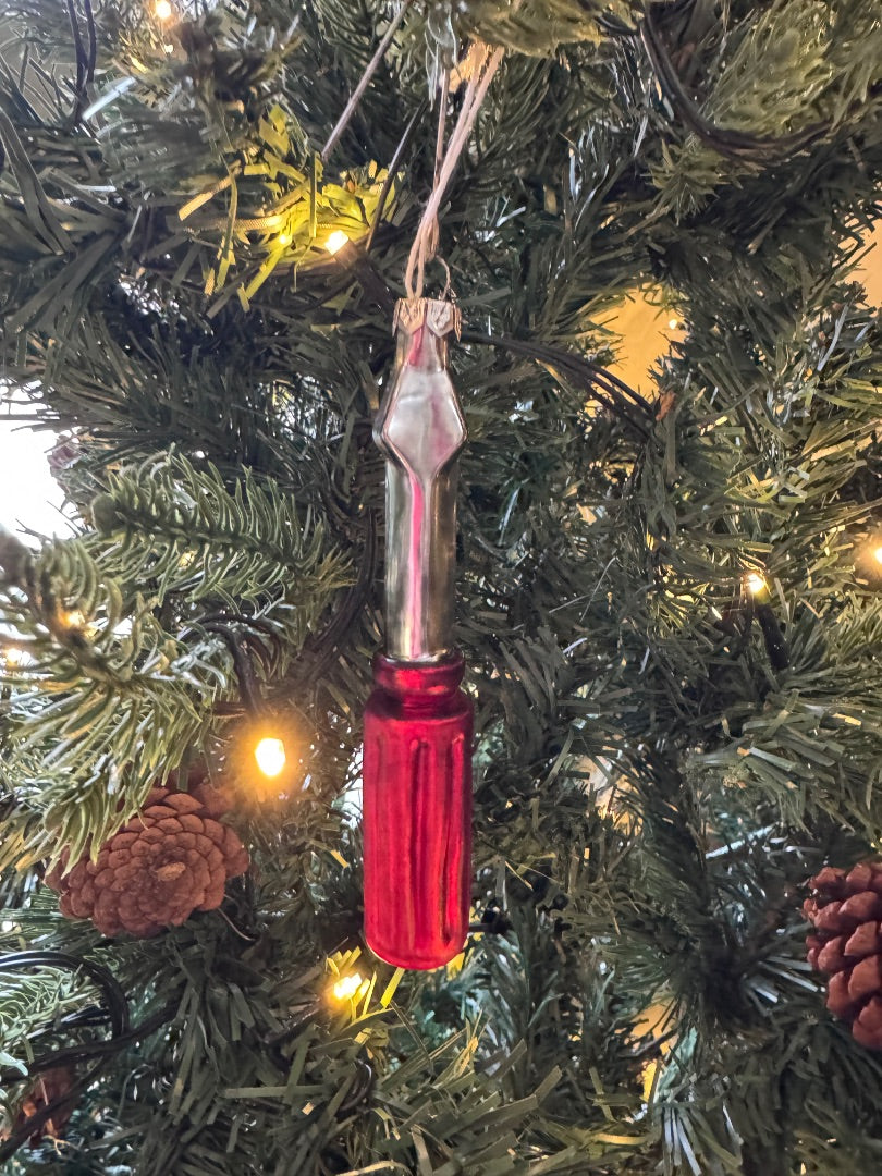 5.5" Screwdriver Glass Ornament