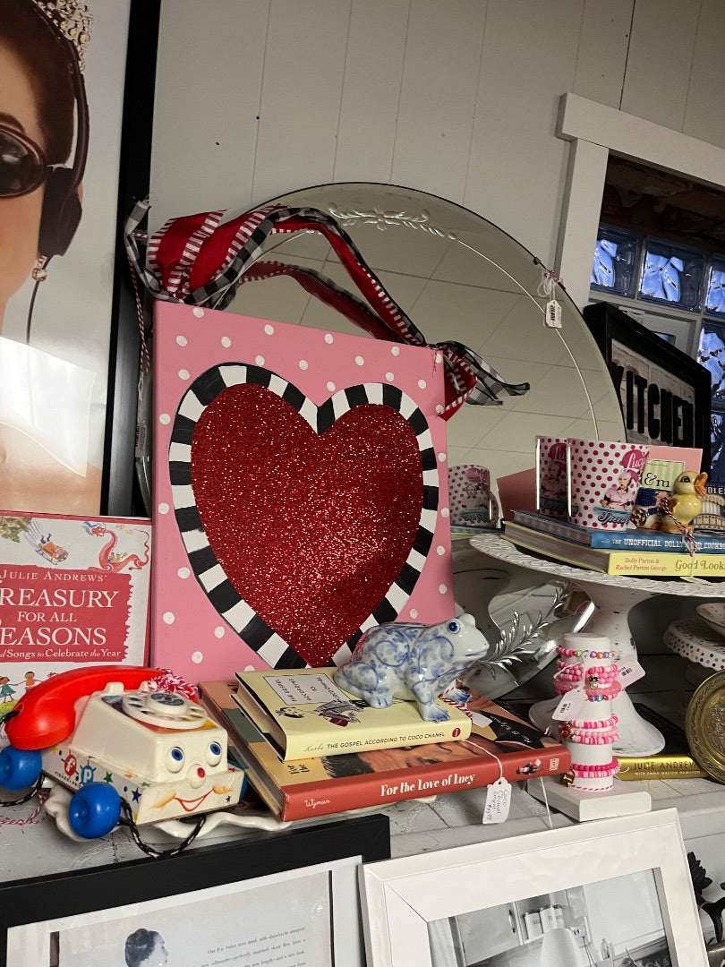 HM VDay Paint/Glitter Wall Hang RTH -New
