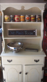 Two-piece kitchen hutch