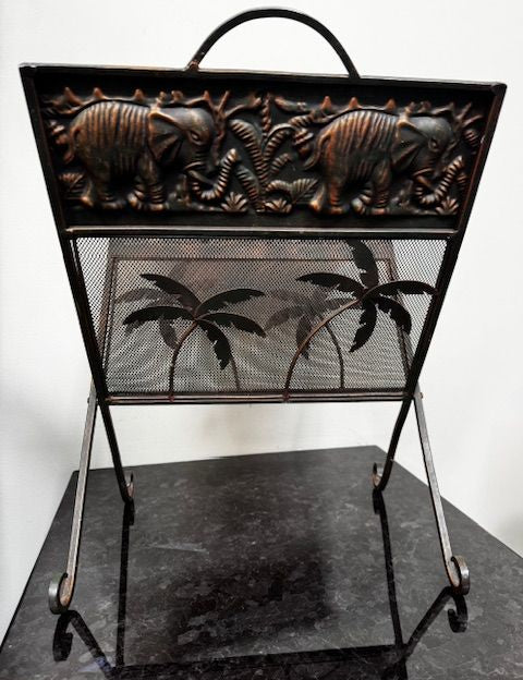 MagazineRackELephants01.jpg
