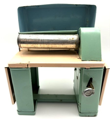 Tin Jr. Ironer (Japan)
