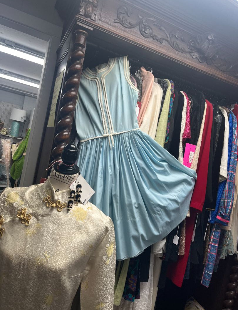 Powder_20Blue_20VTG_20_200_20Sleeve_20Dress_20Pic_205_3A25.jpg