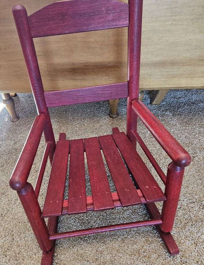 Red_20Rocking_20Chair_20Donna_27s.jpg