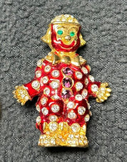 Green eyed-red clown pin