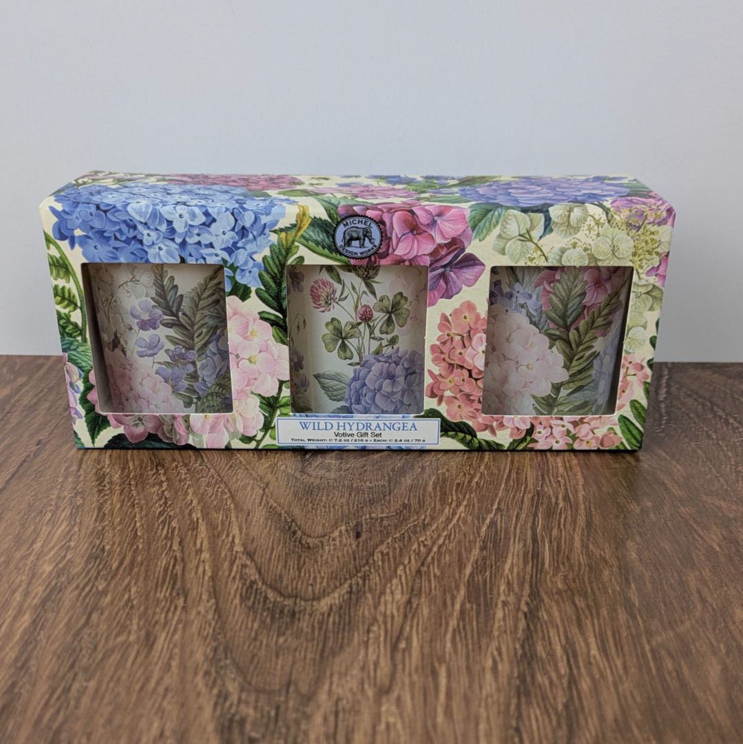 WildHydrangeaCandleGiftSetFront.jpg