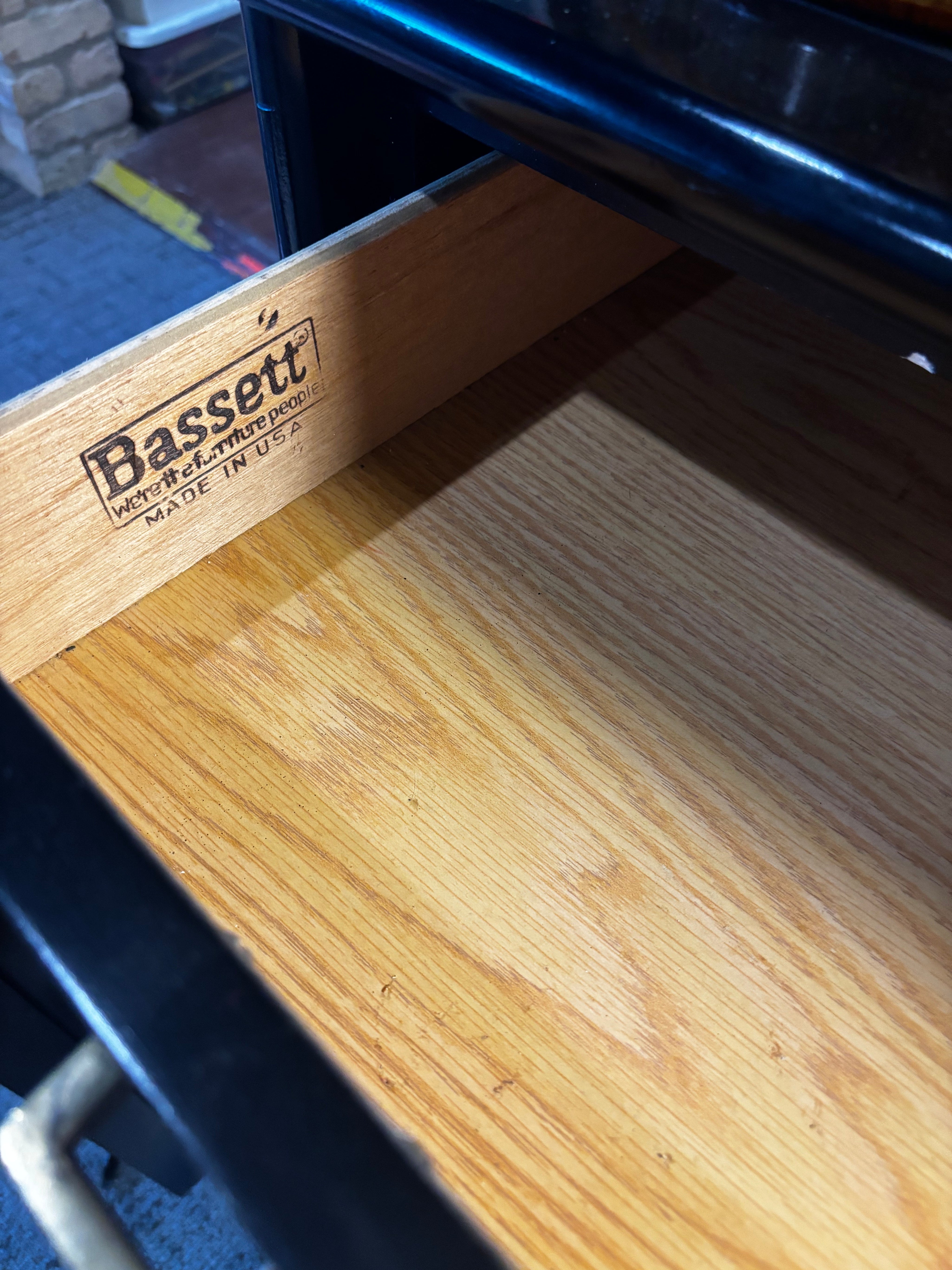 vintage mid-century modern Bassett buffet/sodeboard
