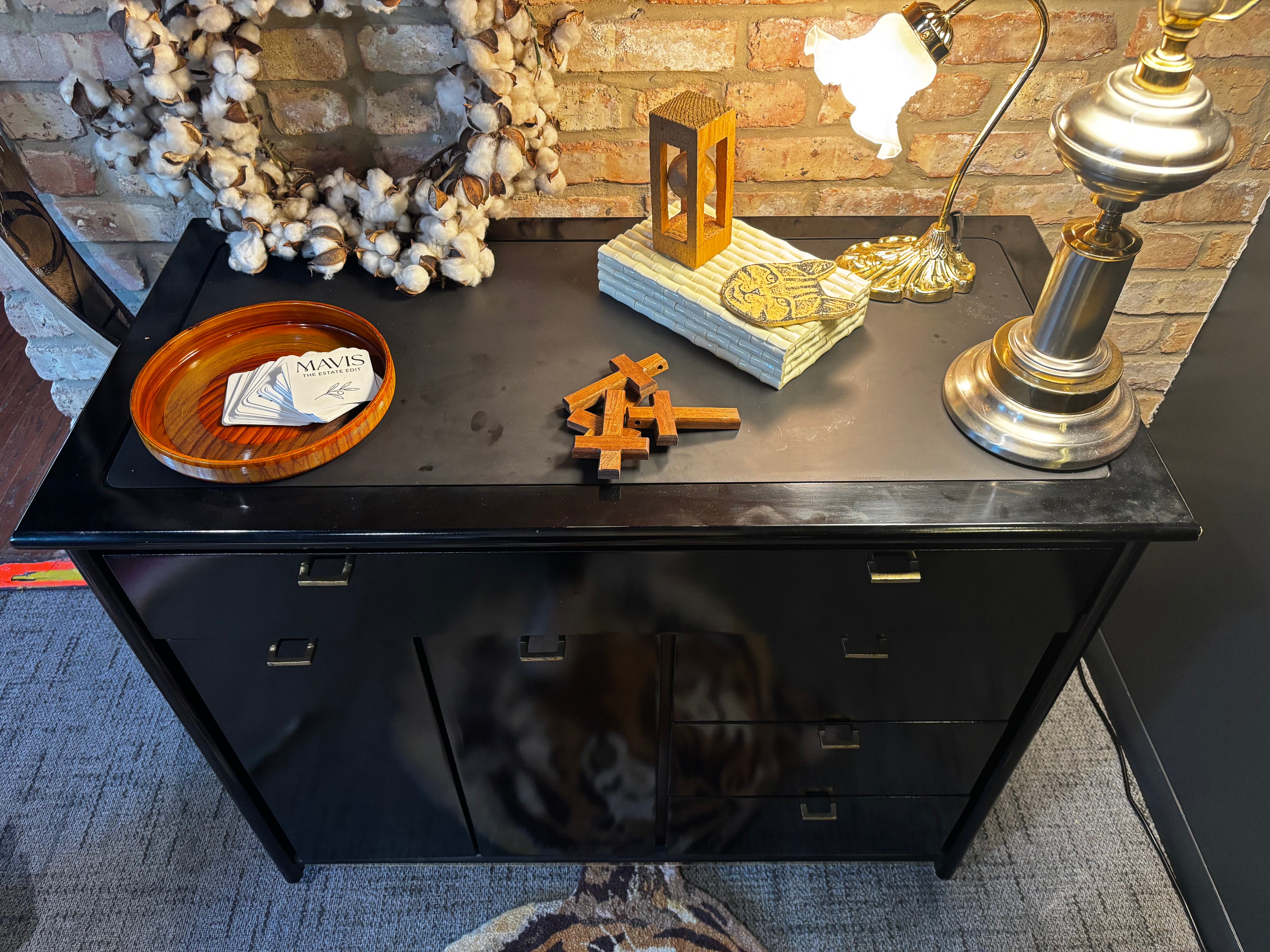 vintage mid-century modern Bassett buffet/sodeboard