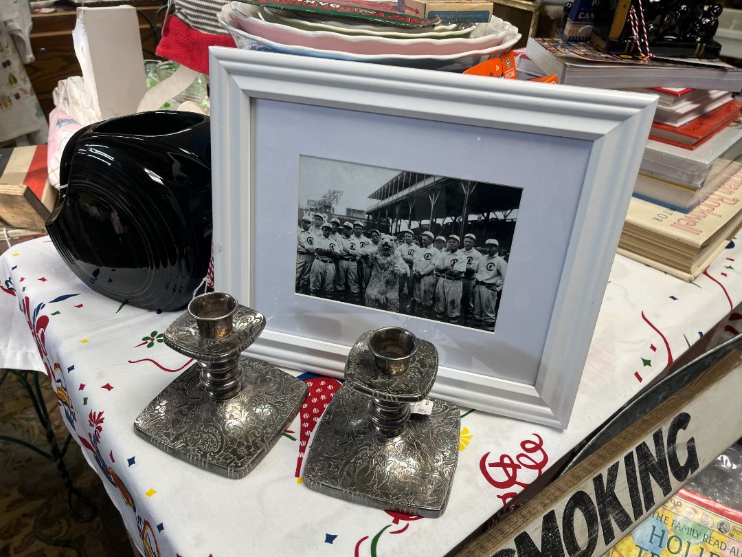 black_20pitcher_20fiesta_2C_20cubs_20and_20bear_20b_26w_2C_20silver_20candlesticks.jpg
