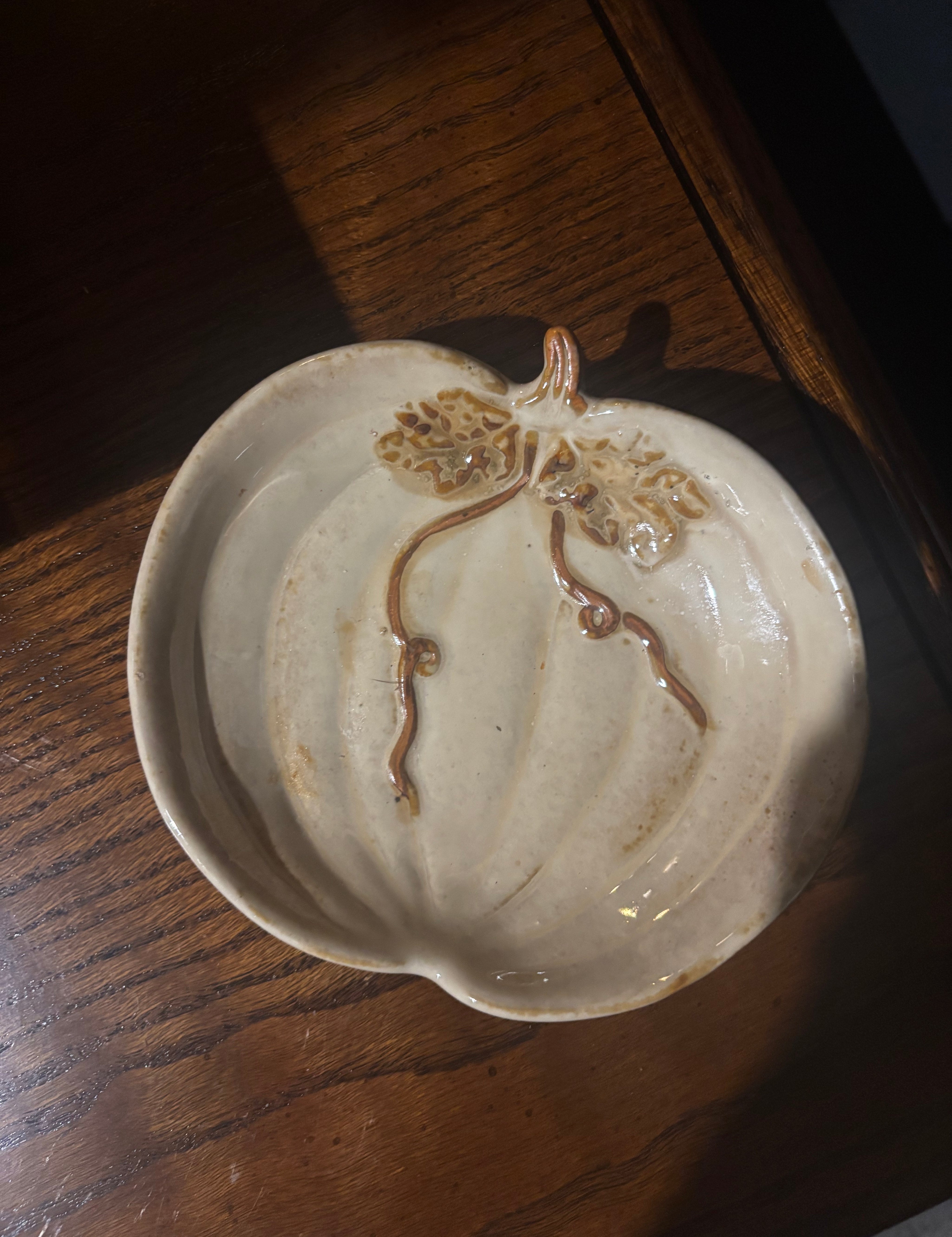 ceramicpumpkindish.jpg