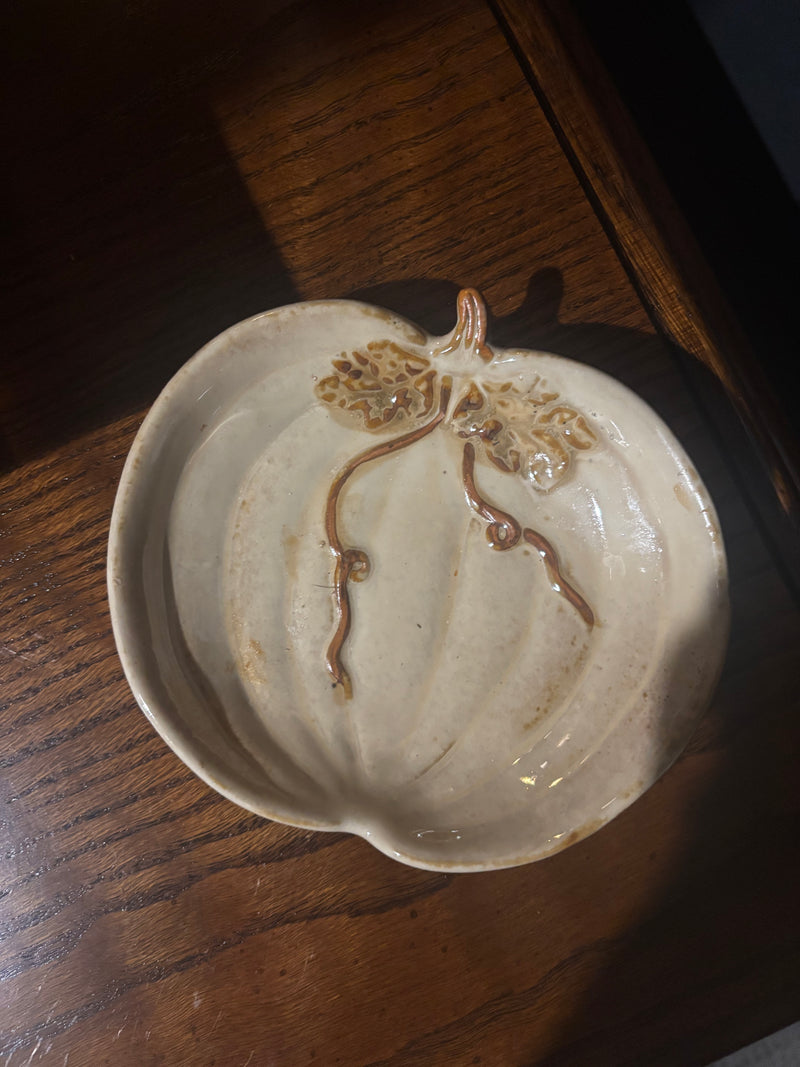 palm tree co ltd. beige pumpkin serving dish by 603 - Mavis Estate Edit