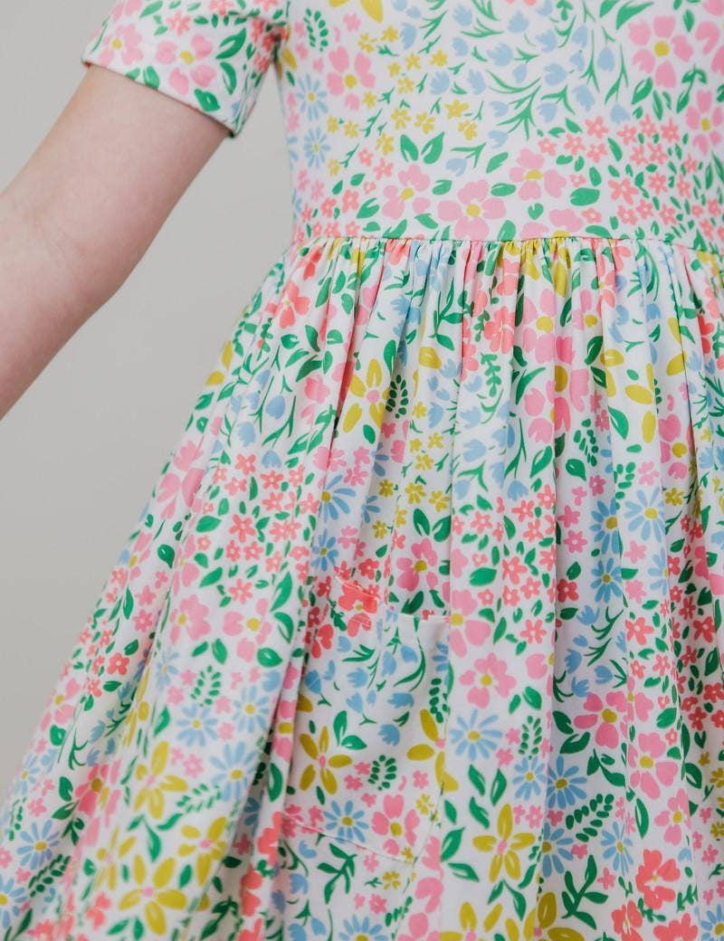 daffodil-dreams-short-sleeve-twirl-dress-with-pockets_2.jpg