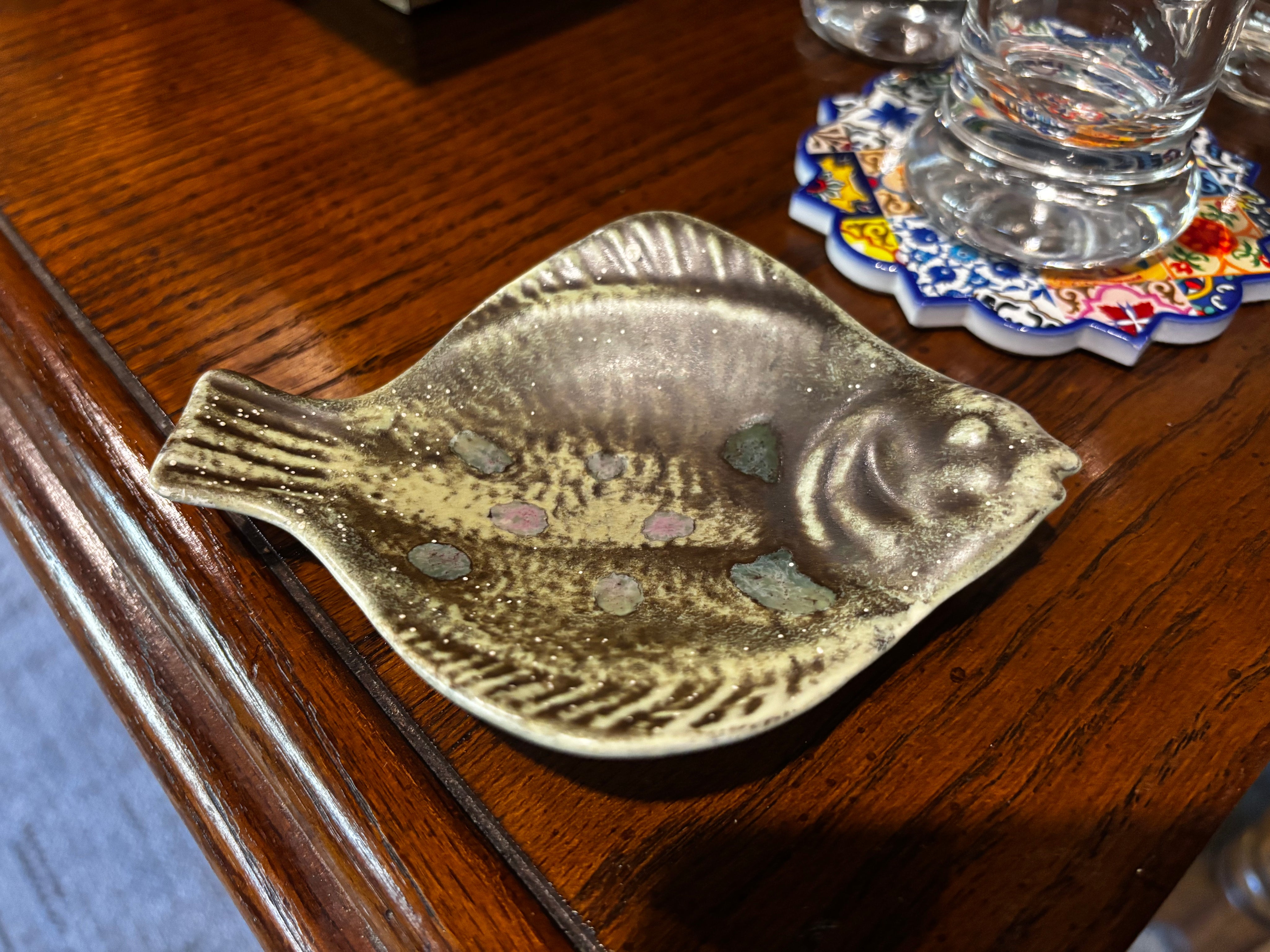 johgus bornholm vintage mid-century modern cermaic flatfish /flounder dish