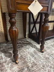antique 5-drawer wooden vanity or desk on wheels