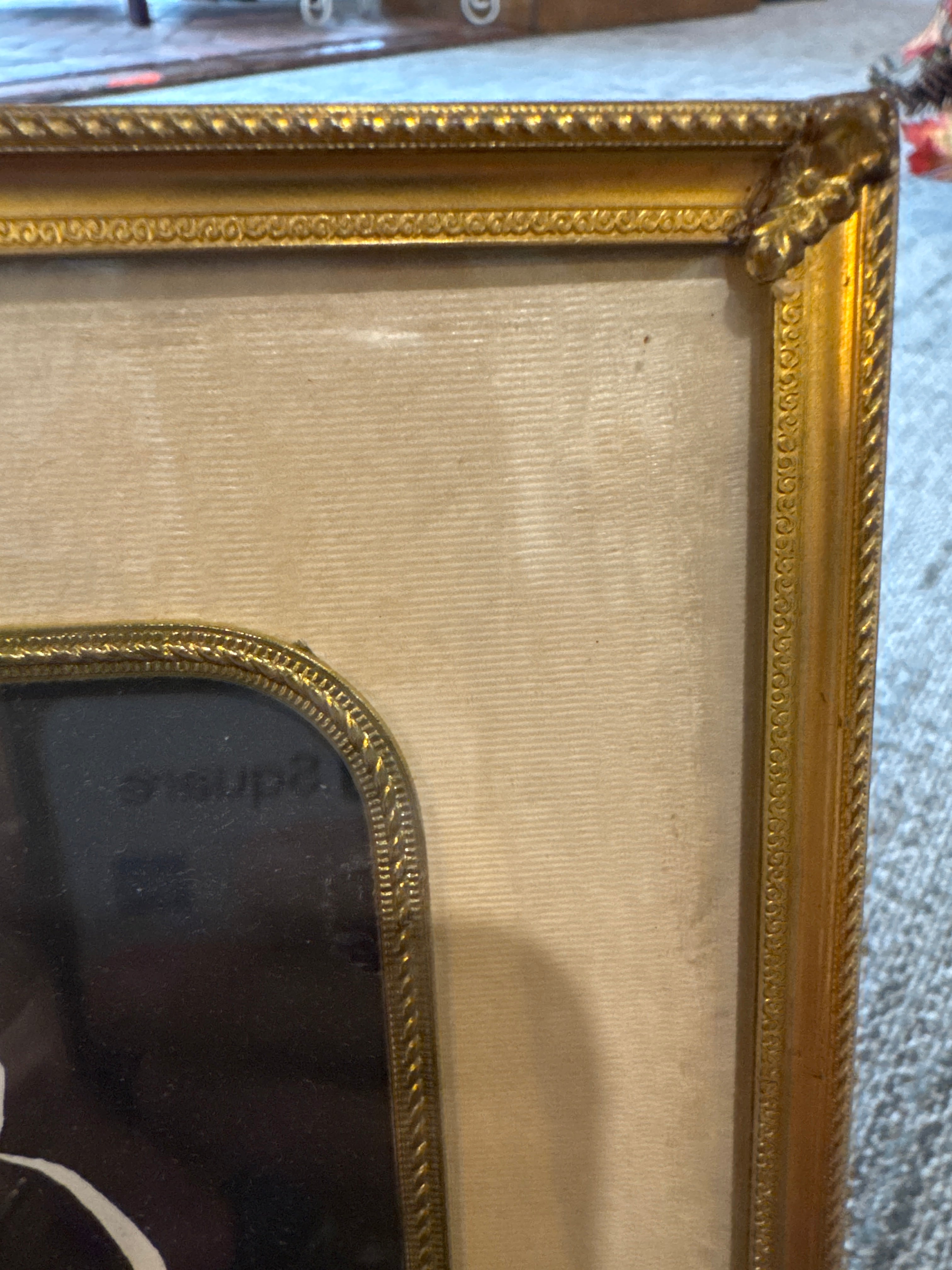 Vintage, Giloted Hollywood Regency picture frame 10 by 12