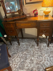 antique 5-drawer wooden vanity or desk on wheels