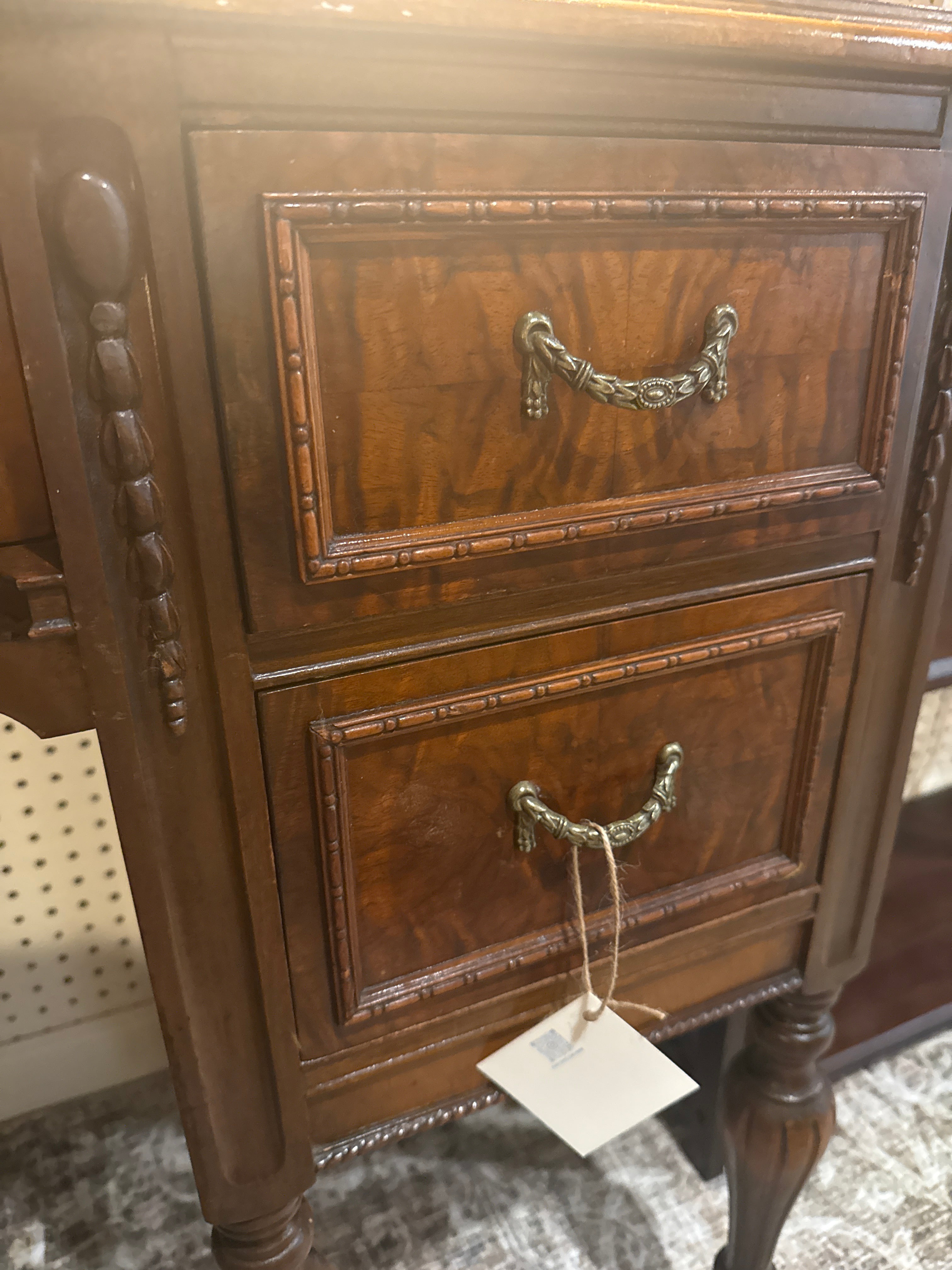 antique 5-drawer wooden vanity or desk on wheels