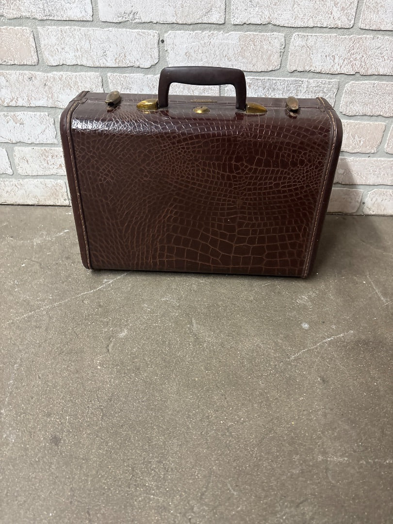 Vintage Samsonite Faux Alligator Sm Suitcase