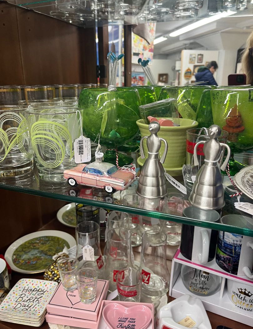 jiggers_20_26_20pastel_20green_20swirl_20barware_20pics_205_3A25.jpg