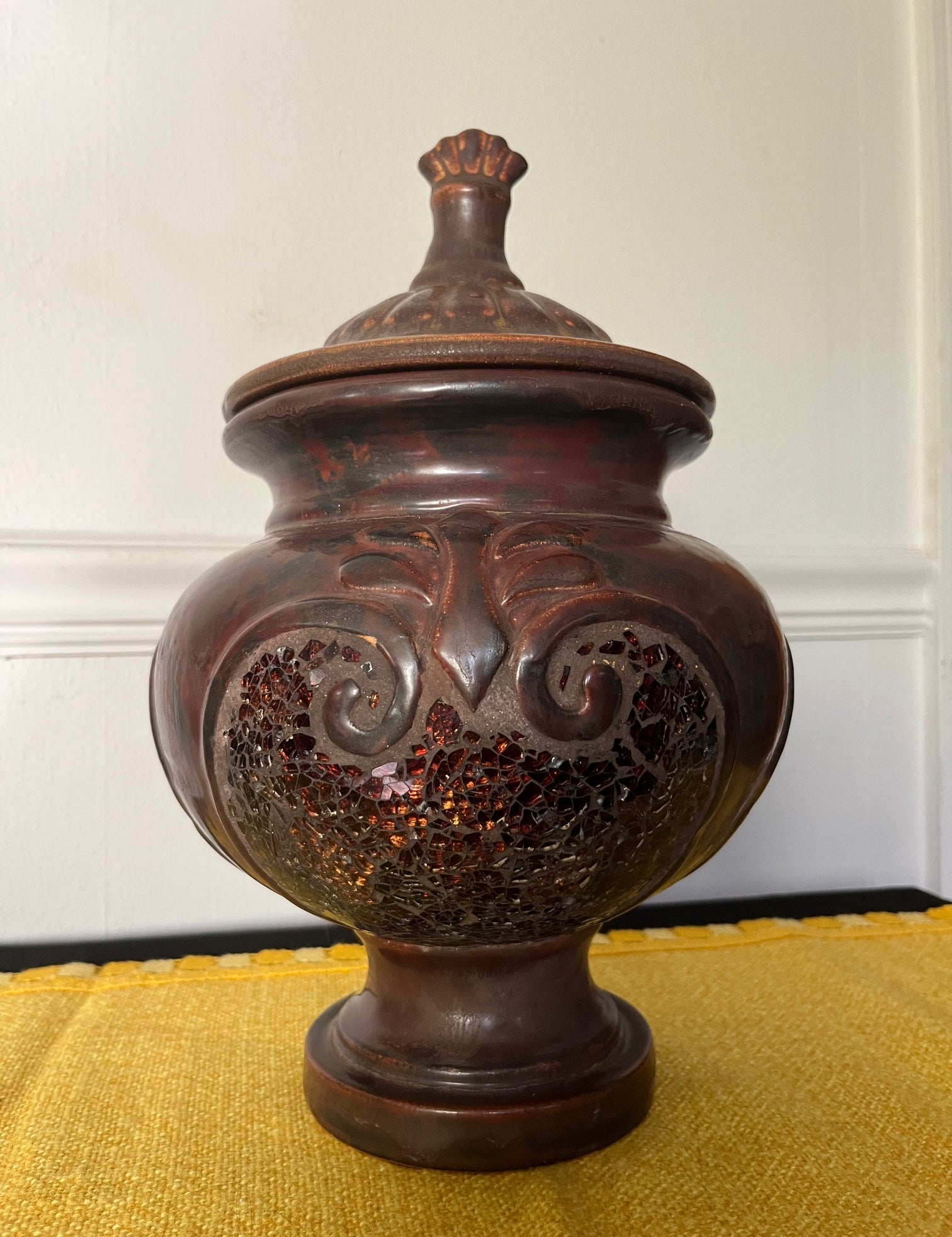 lg_20dec_20urn_201.jpg