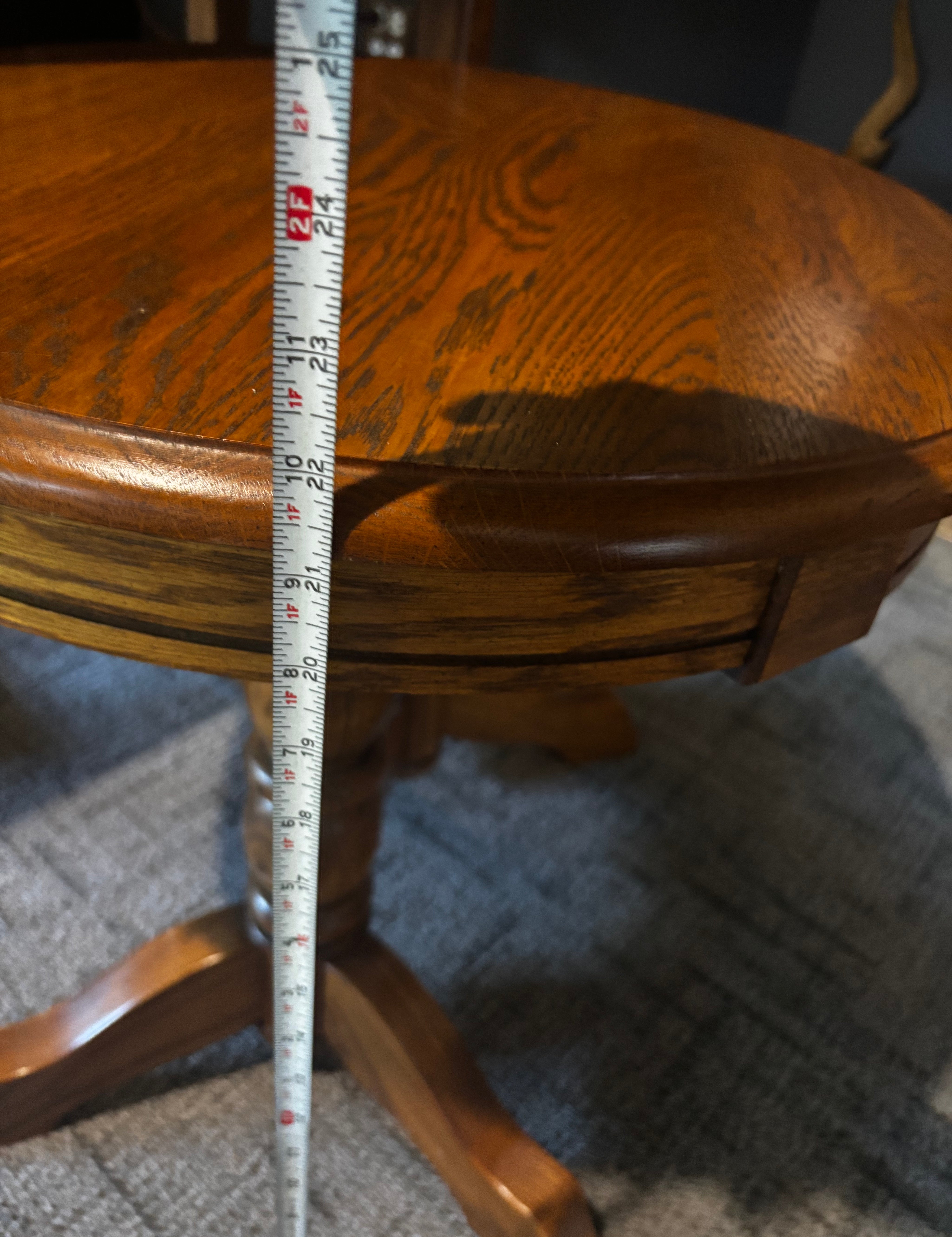ovalpedestalendtable2.jpg